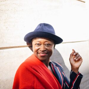 Borsalino Velours Fedora/ Roeckl Basic Schal aus Wolle