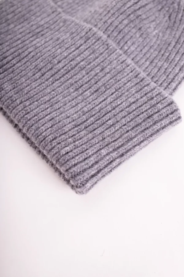 Grote Strickmütze mit Umschlag aus Wolle