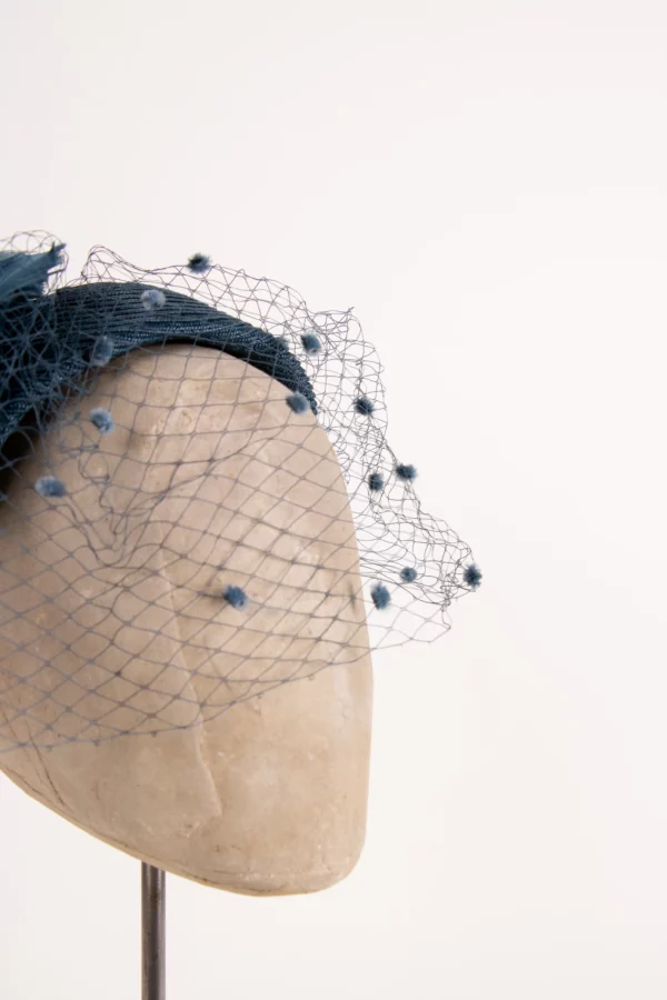 Fascinator mit Chenille Schleier