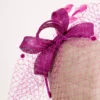 Fascinator mit Schleier und Federn Fuchsia Fascinator mit Schleier und Federn