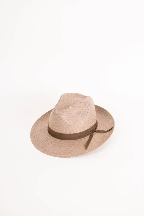 Bailey Winstone Sommerhut