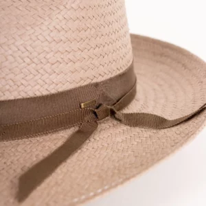 Bailey Winstone Sommerhut