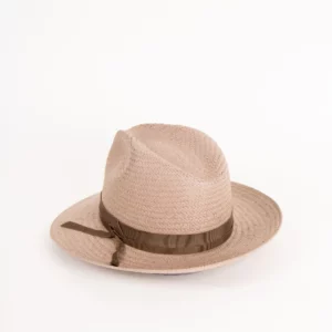 Bailey Winstone Sommerhut