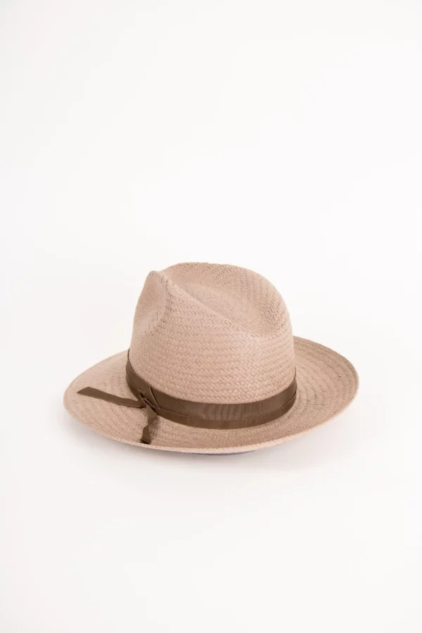 Bailey Winstone Sommerhut