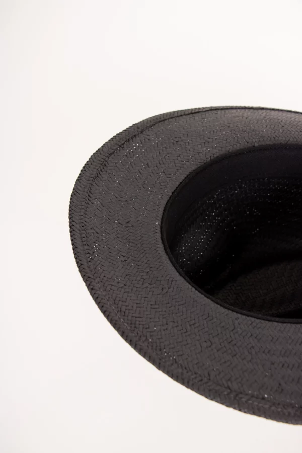 Bailey Winstone Sommerhut