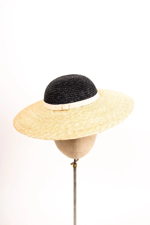 Fascinator zweifarbig aus Bortenstroh