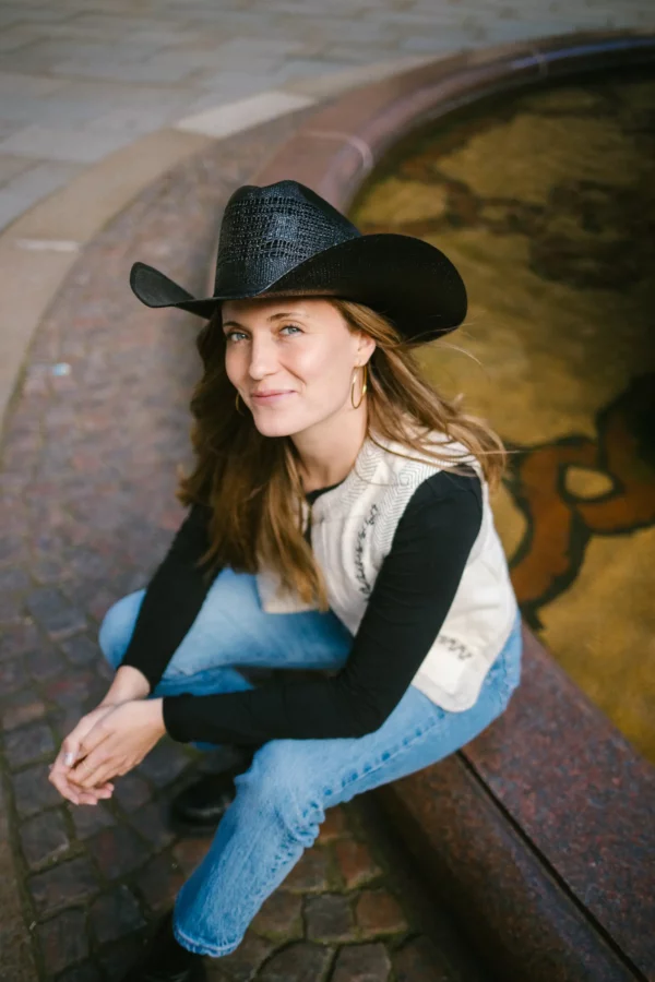 Bailey Western Desert Knight