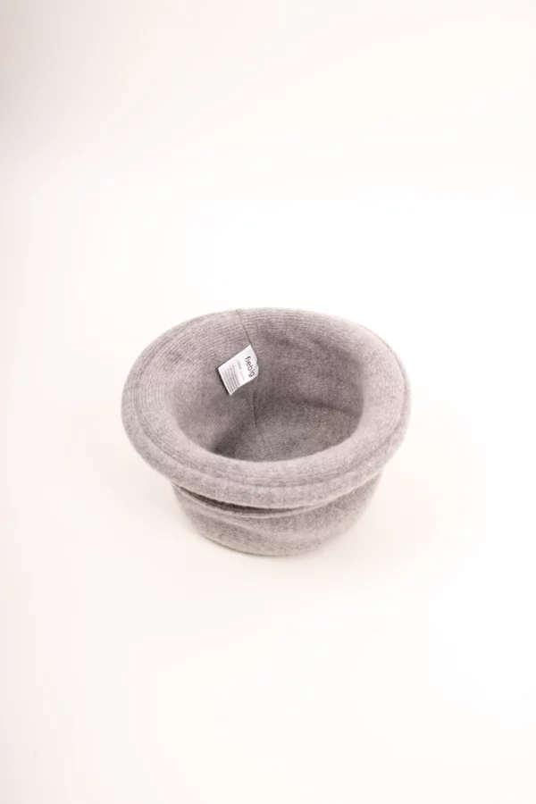 Strickhut aus Wolle mit Raffung