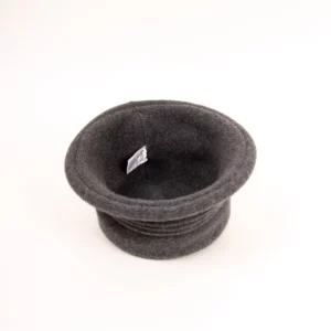 Strickhut aus Wolle mit Raffung