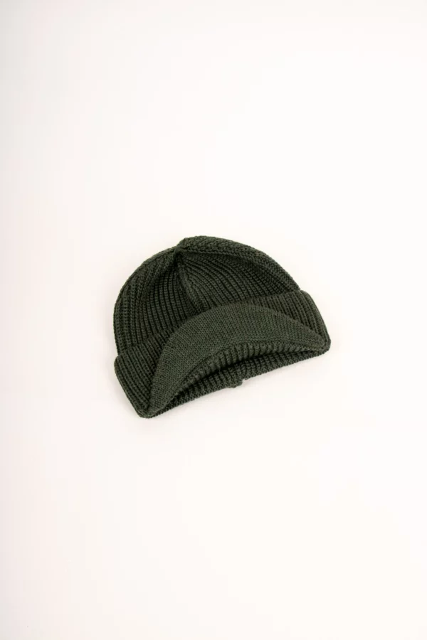 Grote Strickmütze mit Schirm aus Wolle