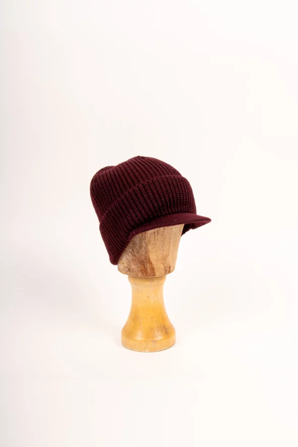 Grote Strickmütze mit Schirm aus Wolle