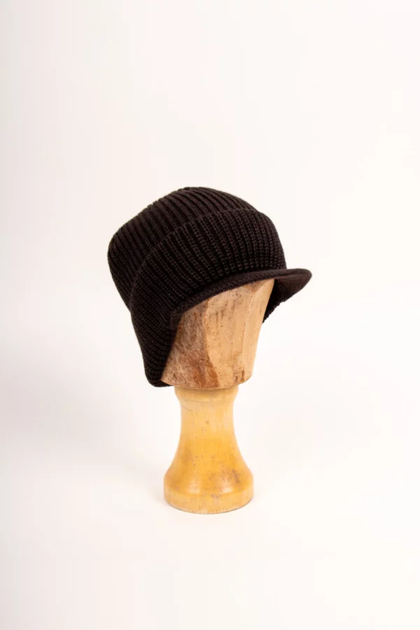 Grote Strickmütze mit Schirm aus Wolle