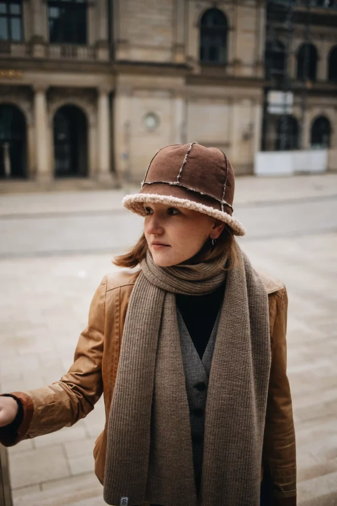 Bedacht Astat Cloche Grote soft gerippter Strickschal GOTS