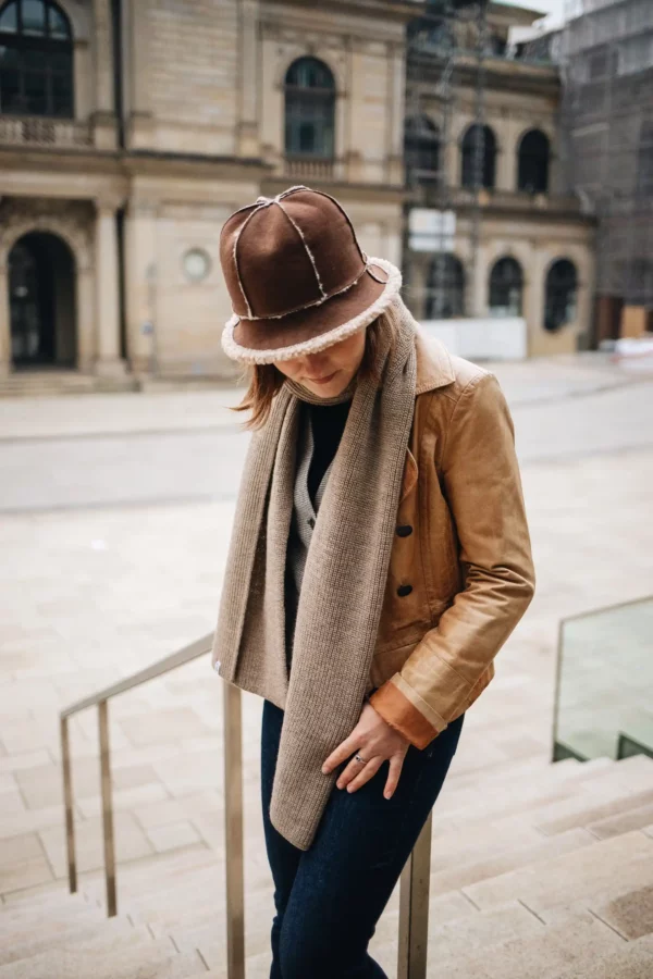 Bedacht Astat Cloche Grote soft gerippter Strickschal GOTS