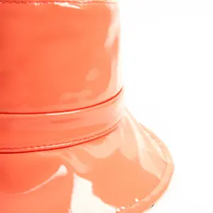 Bedacht Vernice Bucket Hat