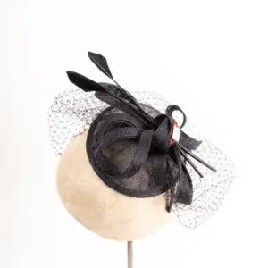 Bedacht Fascinator Valetta