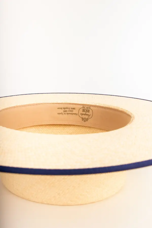 Fernandez & Roche Bolero Panama