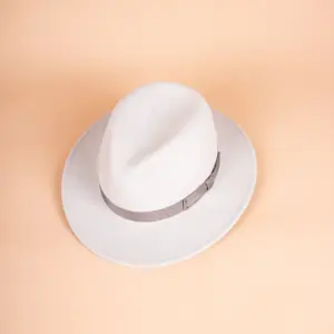 Bailey Curtis Hellgrau