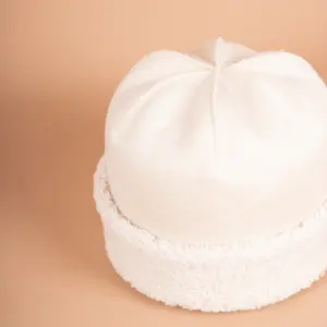 Bedacht Aldor Toque Lammfelloptik