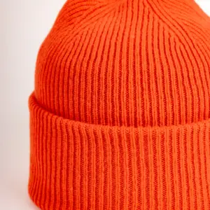 Grote Umschlagmütze aus recycled Kaschmir