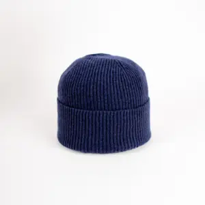 Grote Beanie aus recycled Kaschmir