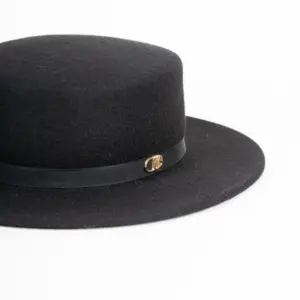 Fernandez y Roche Soft Boater