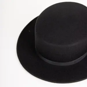 Fernandez y Roche Soft Boater