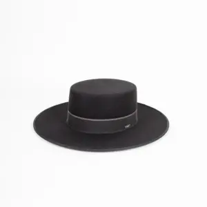 Fernandez y Roche Bolero Black