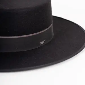 Fernandez y Roche Bolero Black