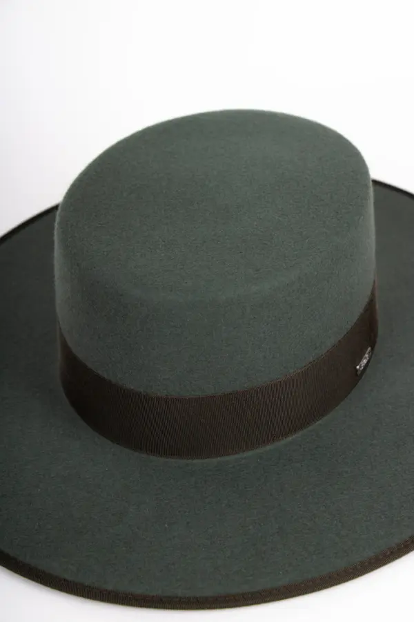 Fernandez y Roche Bolero Filzhut