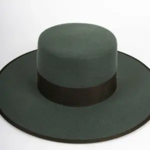 Fernandez y Roche Bolero Filzhut