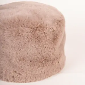 Bedacht Balsam Fake Fur Toque