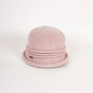 Strickhut aus Wolle mit Raffung