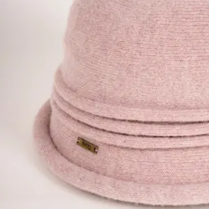 Strickhut aus Wolle mit Raffung