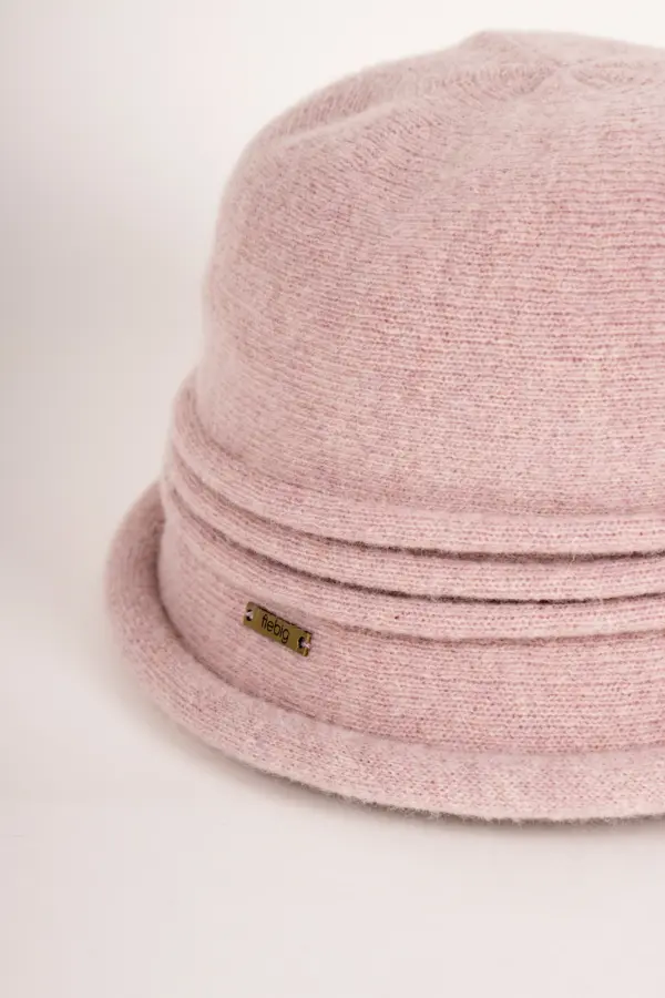 Strickhut aus Wolle mit Raffung