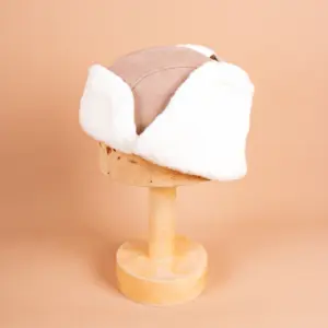 Seeberger Lammfell Chapka