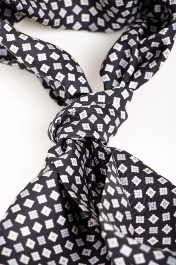 Hemley Krawattenschal Schwarz Weiß