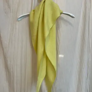 Faible and Failure Dreieckstuch Gelb