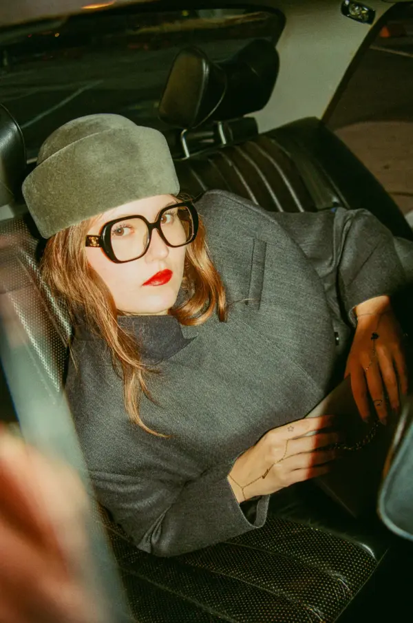 Analog Lilly 251215-7 conv Atelier Falkenhagen Ava