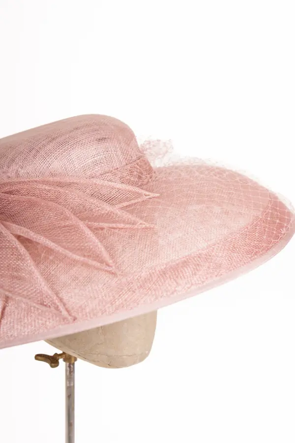 Sinamay Saucer Susanna