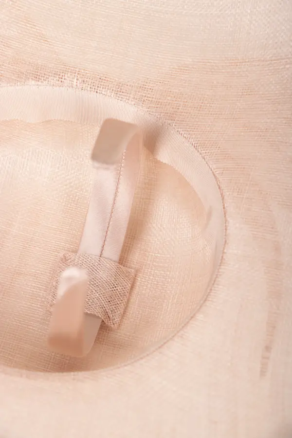 Sinamay Saucer Susanna