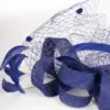 Fascinator mit Schleier und Federn