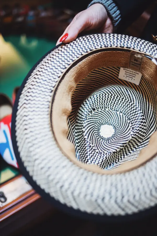 Vintimilla Hat Diamante bicolor