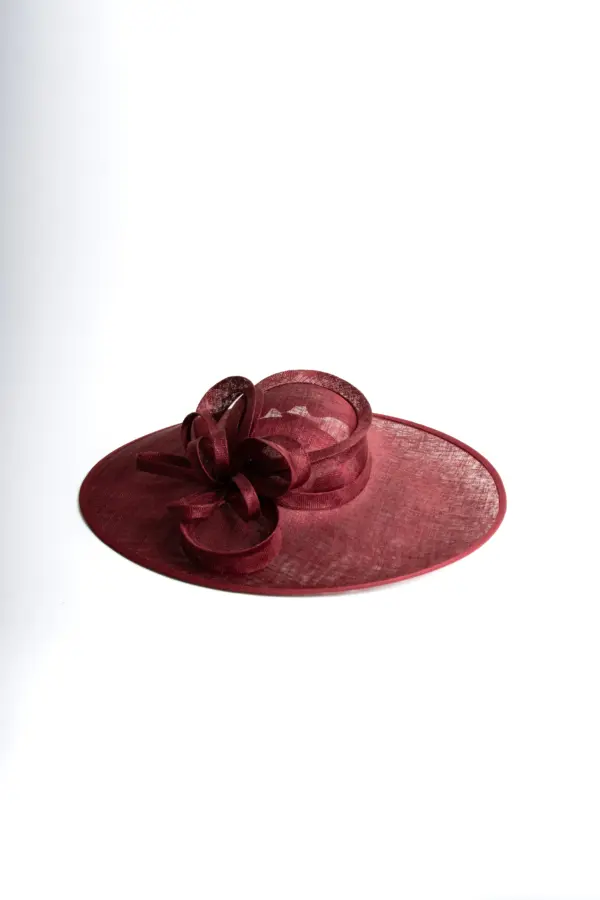 Großer Sinamay Saucer Judith