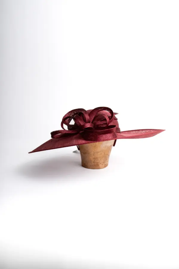 Großer Sinamay Saucer Judith