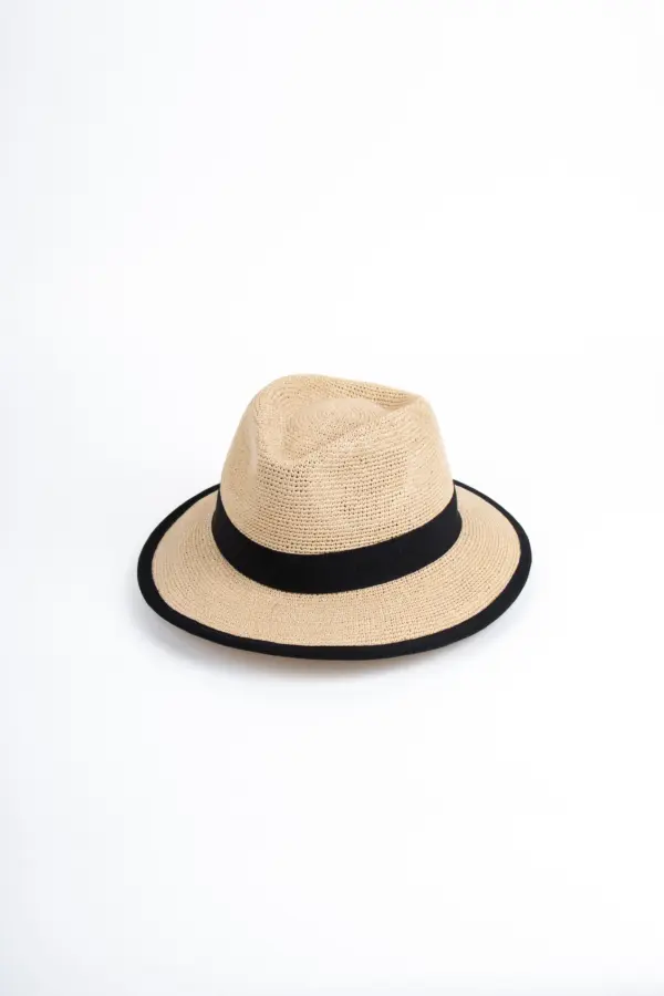 Bedacht Fedora Pflaume