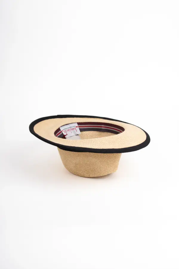 Bedacht Fedora Pflaume