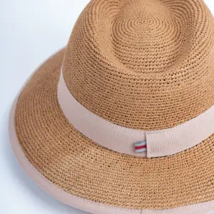 Bedacht Fedora Pflaume