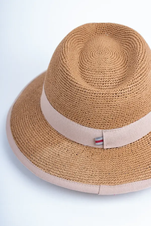 Bedacht Fedora Pflaume