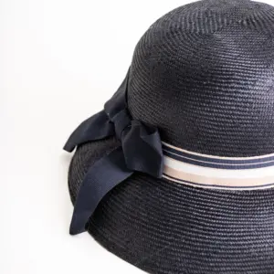 Cloche Damenhut aus Parasisol-Stroh